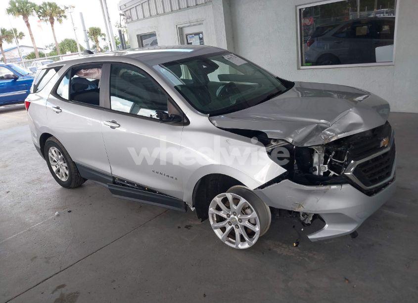 2020 Chevrolet Equinox FWD LS (VIN 3GNAXHEV7LS692927) main photo