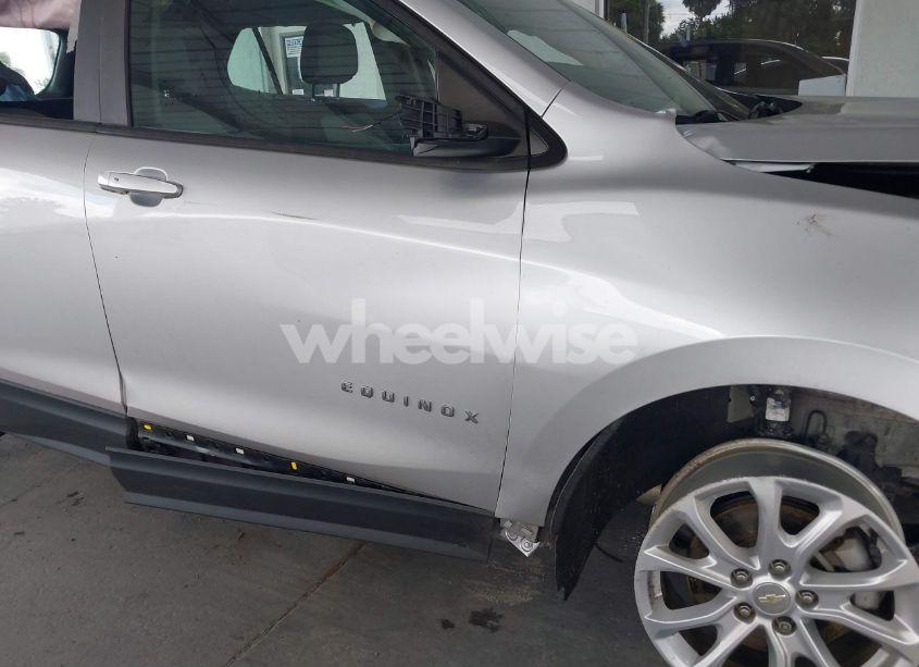 Photo 17 of 2020 Chevrolet Equinox FWD LS (VIN 3GNAXHEV7LS692927)