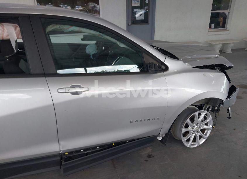 Photo 19 of 2020 Chevrolet Equinox FWD LS (VIN 3GNAXHEV7LS692927)