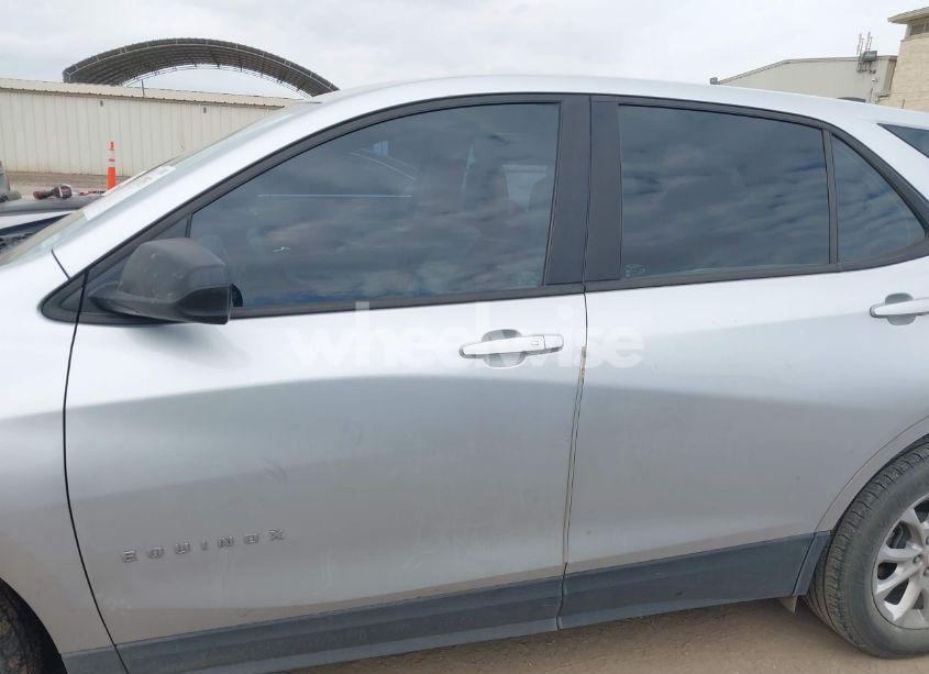 Photo 14 of 2020 Chevrolet Equinox FWD LS (VIN 3GNAXHEV7LS704980)