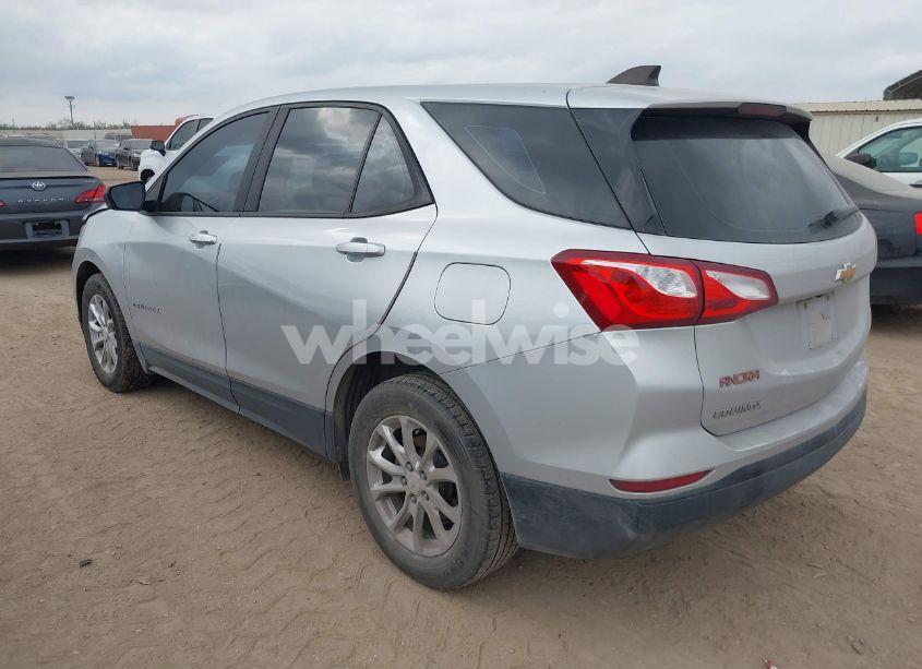Photo 3 of 2020 Chevrolet Equinox FWD LS (VIN 3GNAXHEV7LS704980)