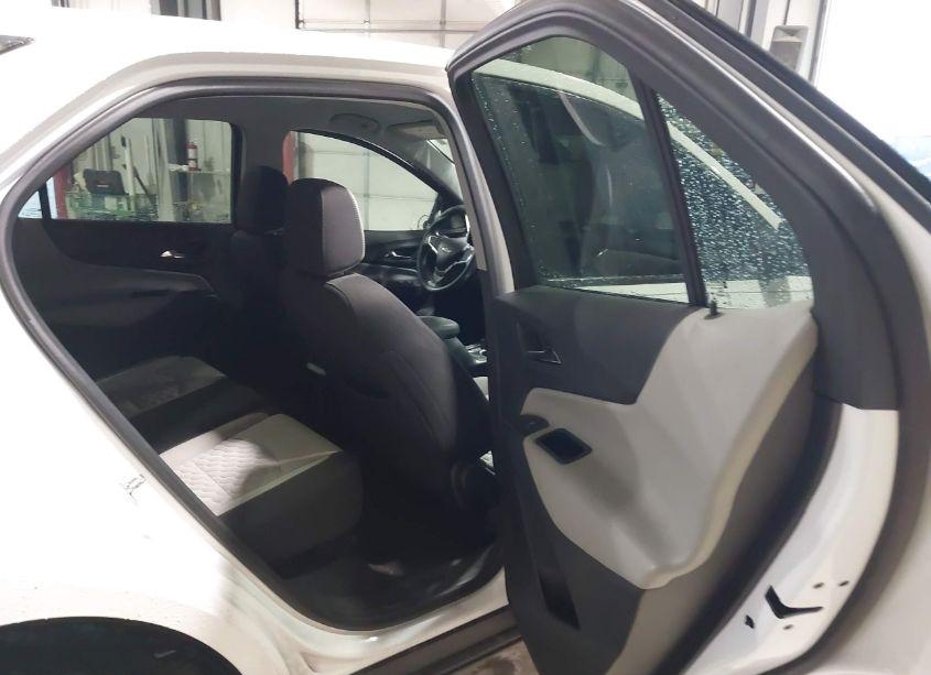 Photo 8 of 2020 Chevrolet Equinox FWD LS (VIN 3GNAXHEV7LS708172)