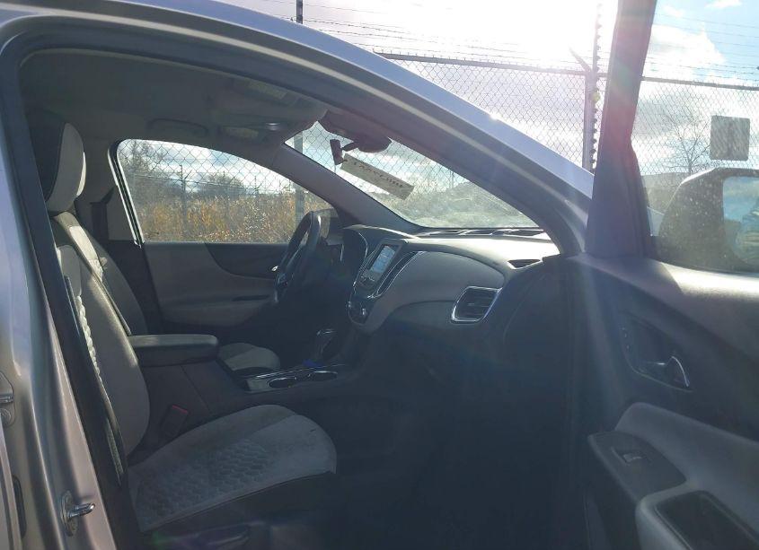 Photo 5 of 2020 Chevrolet Equinox FWD LS (VIN 3GNAXHEV7LS737963)