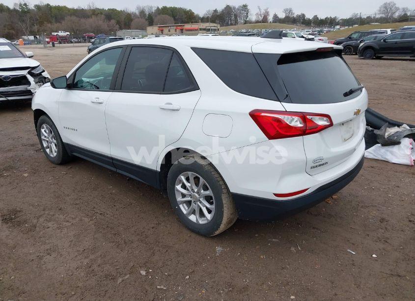 Photo 3 of 2021 Chevrolet Equinox FWD LS (VIN 3GNAXHEV7MS145531)