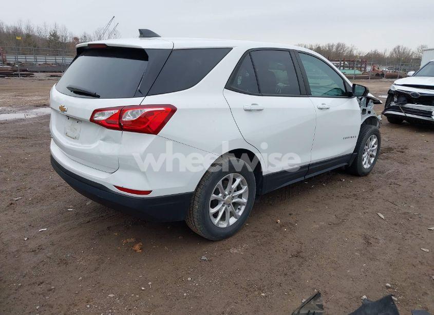 Photo 4 of 2021 Chevrolet Equinox FWD LS (VIN 3GNAXHEV7MS145531)