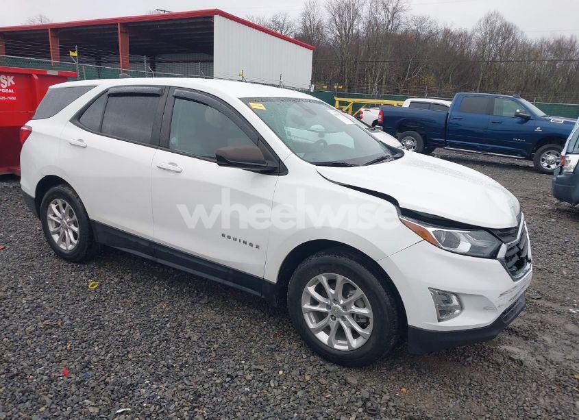 2021 Chevrolet Equinox FWD LS (VIN 3GNAXHEV7MS172728) main photo