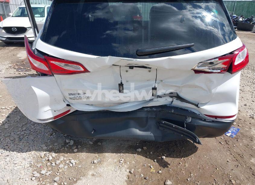 Photo 6 of 2021 Chevrolet Equinox FWD LS (VIN 3GNAXHEV7MS180490)