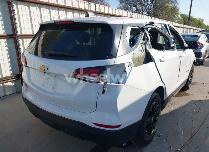 Photo 4 of 2022 Chevrolet Equinox FWD LS (VIN 3GNAXHEV7NS107864)