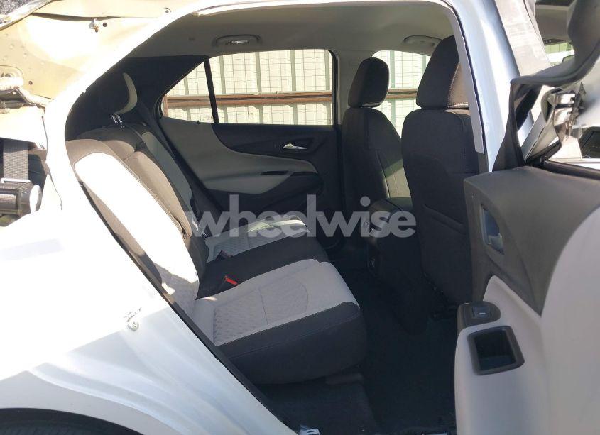Photo 8 of 2022 Chevrolet Equinox FWD LS (VIN 3GNAXHEV7NS107864)