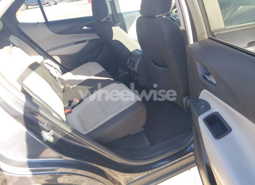 Photo 8 of 2022 Chevrolet Equinox FWD LS (VIN 3GNAXHEV7NS174173)