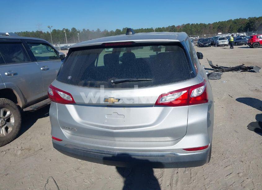 Photo 16 of 2018 Chevrolet Equinox LS (VIN 3GNAXHEV8JL100684)
