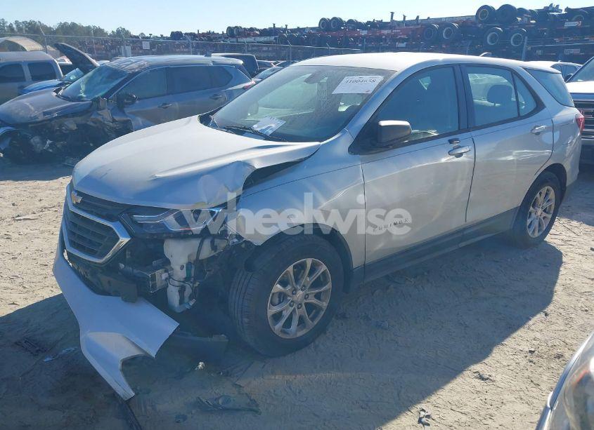 Photo 2 of 2018 Chevrolet Equinox LS (VIN 3GNAXHEV8JL100684)