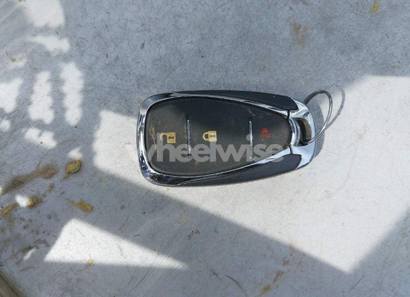 Photo 11 of 2018 Chevrolet Equinox LS (VIN 3GNAXHEV8JL393227)