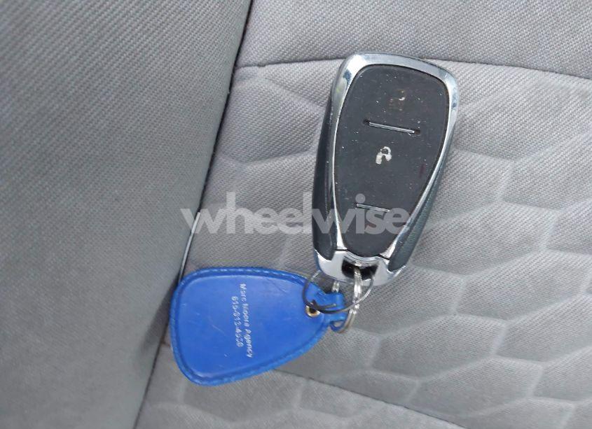 Photo 11 of 2018 Chevrolet Equinox LS (VIN 3GNAXHEV8JL395446)