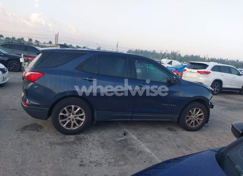 Photo 13 of 2018 Chevrolet Equinox LS (VIN 3GNAXHEV8JS503909)