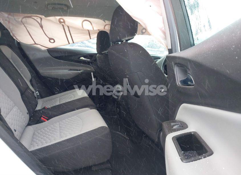 Photo 8 of 2018 Chevrolet Equinox LS (VIN 3GNAXHEV8JS645841)