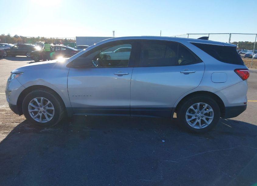 Photo 14 of 2019 Chevrolet Equinox LS (VIN 3GNAXHEV8KL269718)