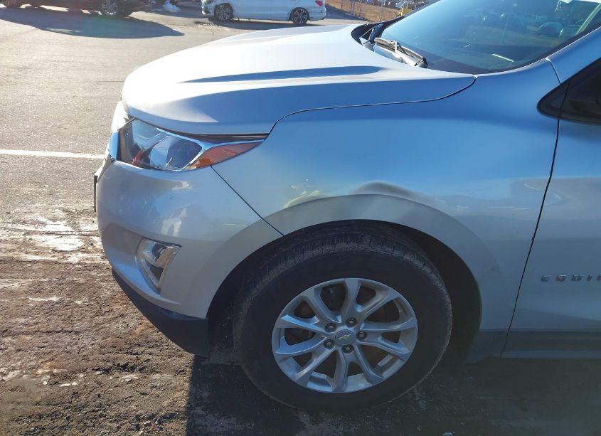 Photo 18 of 2019 Chevrolet Equinox LS (VIN 3GNAXHEV8KL269718)