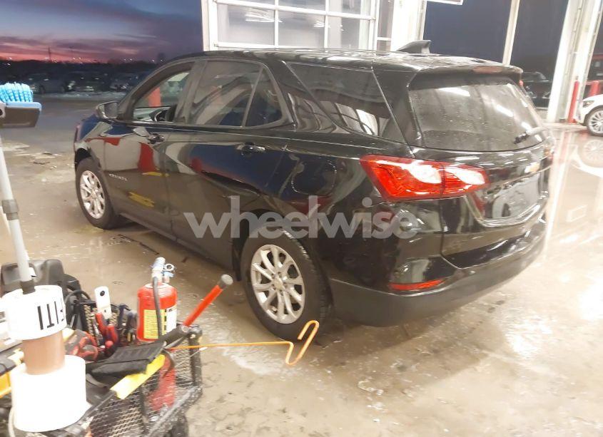 Photo 3 of 2019 Chevrolet Equinox LS (VIN 3GNAXHEV8KL387963)