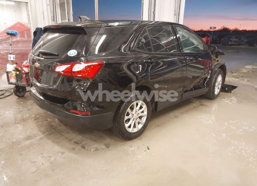 Photo 4 of 2019 Chevrolet Equinox LS (VIN 3GNAXHEV8KL387963)