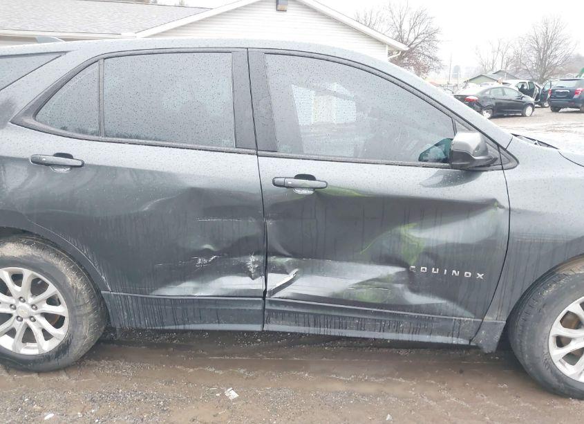 Photo 6 of 2019 Chevrolet Equinox LS (VIN 3GNAXHEV8KS509145)