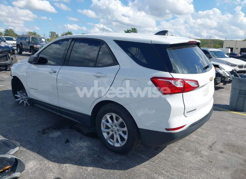 Photo 3 of 2019 Chevrolet Equinox LS (VIN 3GNAXHEV8KS574562)
