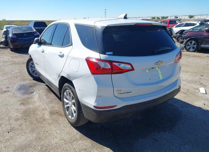 Photo 3 of 2019 Chevrolet Equinox LS (VIN 3GNAXHEV8KS595248)