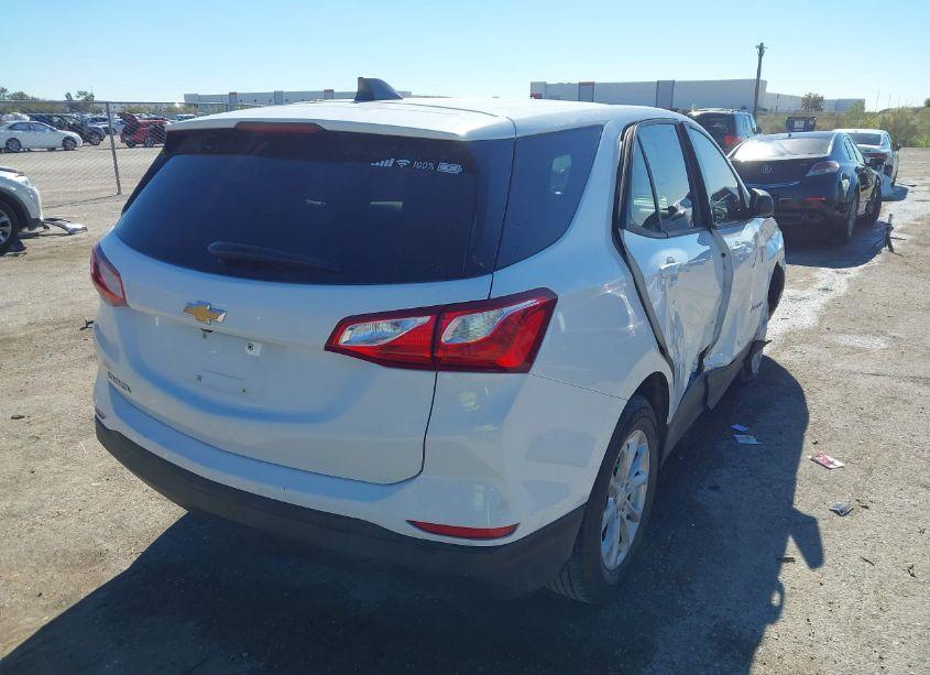 Photo 4 of 2019 Chevrolet Equinox LS (VIN 3GNAXHEV8KS595248)