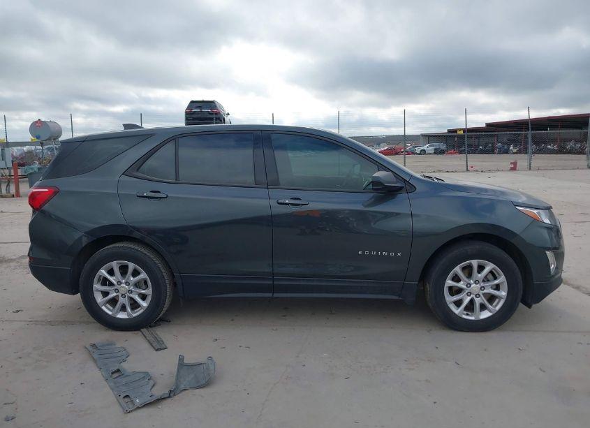 Photo 13 of 2019 Chevrolet Equinox LS (VIN 3GNAXHEV8KS622836)
