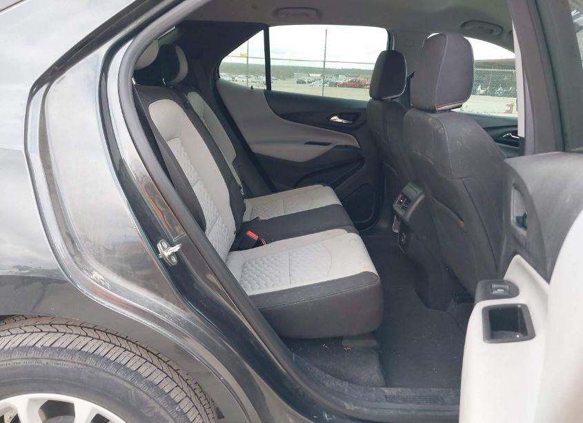 Photo 8 of 2019 Chevrolet Equinox LS (VIN 3GNAXHEV8KS622836)