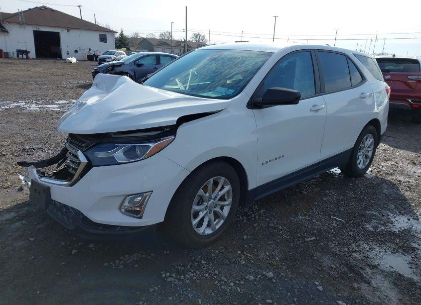 Photo 2 of 2020 Chevrolet Equinox FWD LS (VIN 3GNAXHEV8LS521765)