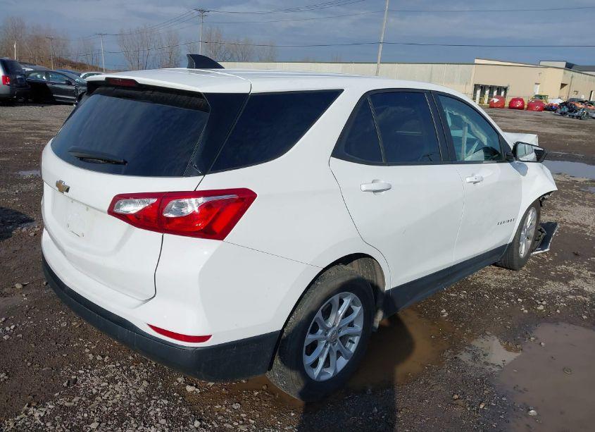 Photo 4 of 2020 Chevrolet Equinox FWD LS (VIN 3GNAXHEV8LS521765)