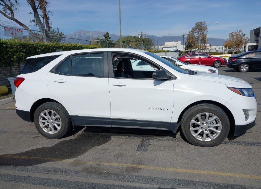 Photo 13 of 2020 Chevrolet Equinox FWD LS (VIN 3GNAXHEV8LS526562)