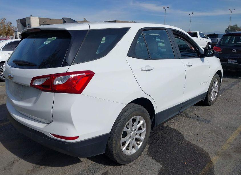 Photo 4 of 2020 Chevrolet Equinox FWD LS (VIN 3GNAXHEV8LS526562)