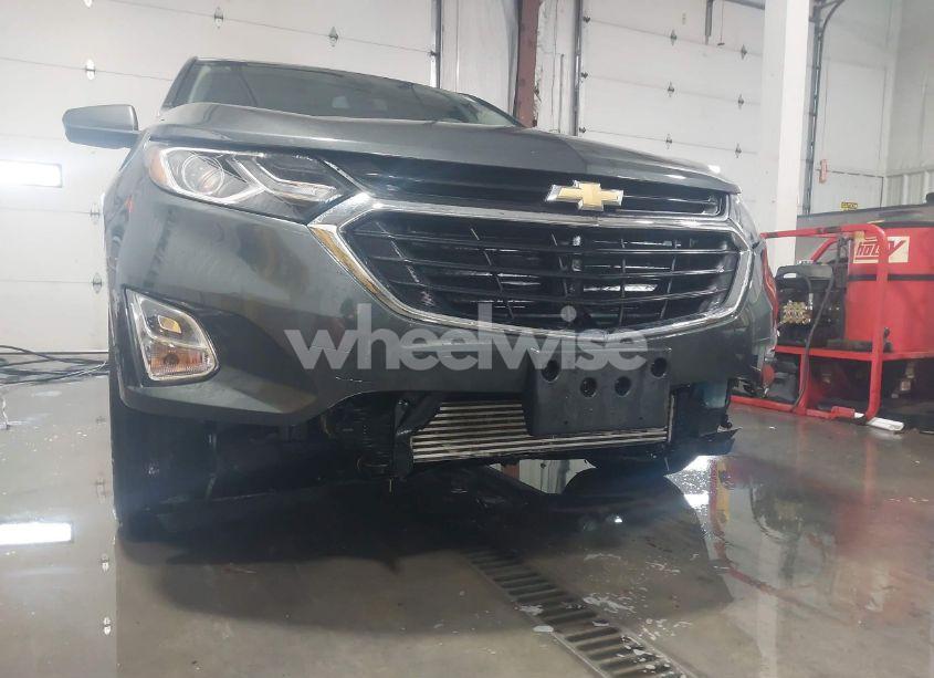 Photo 6 of 2020 Chevrolet Equinox FWD LS (VIN 3GNAXHEV8LS600630)