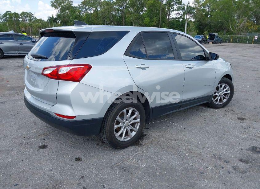Photo 4 of 2020 Chevrolet Equinox FWD LS (VIN 3GNAXHEV8LS696940)