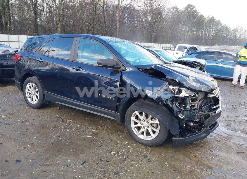 2020 Chevrolet Equinox FWD LS (VIN 3GNAXHEV8LS698591) main photo
