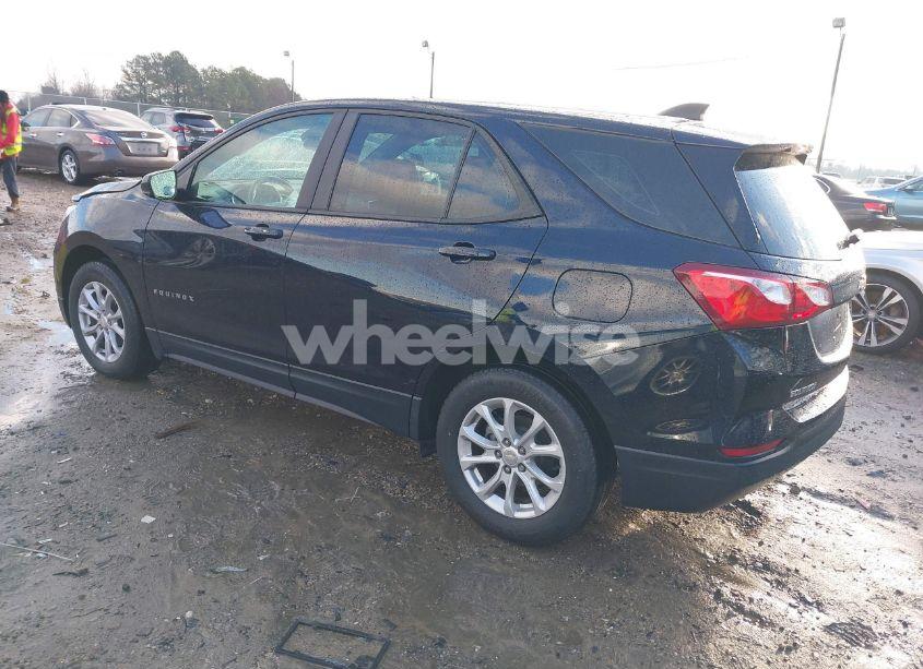 Photo 3 of 2020 Chevrolet Equinox FWD LS (VIN 3GNAXHEV8LS698591)