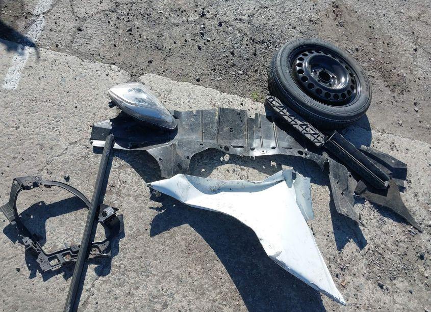 Photo 12 of 2020 Chevrolet Equinox FWD LS (VIN 3GNAXHEV8LS700517)