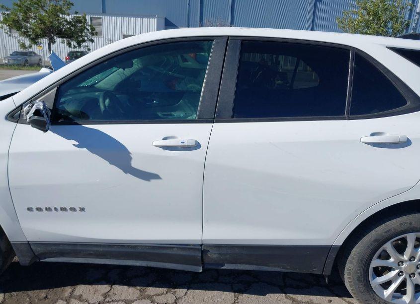 Photo 15 of 2020 Chevrolet Equinox FWD LS (VIN 3GNAXHEV8LS700517)