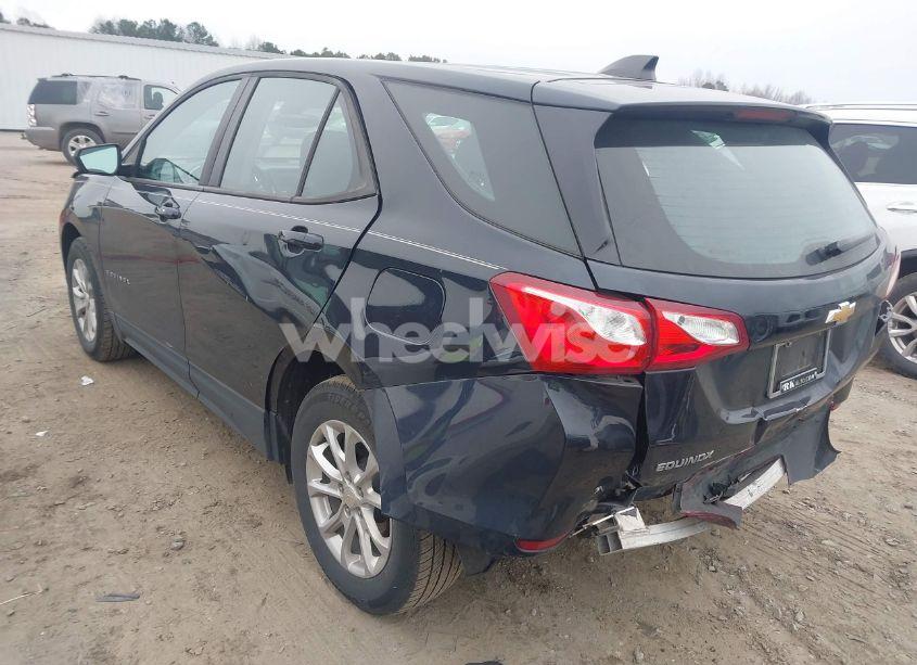 Photo 3 of 2020 Chevrolet Equinox FWD LS (VIN 3GNAXHEV8LS716944)