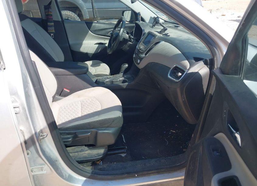 Photo 5 of 2020 Chevrolet Equinox FWD LS (VIN 3GNAXHEV8LS728592)
