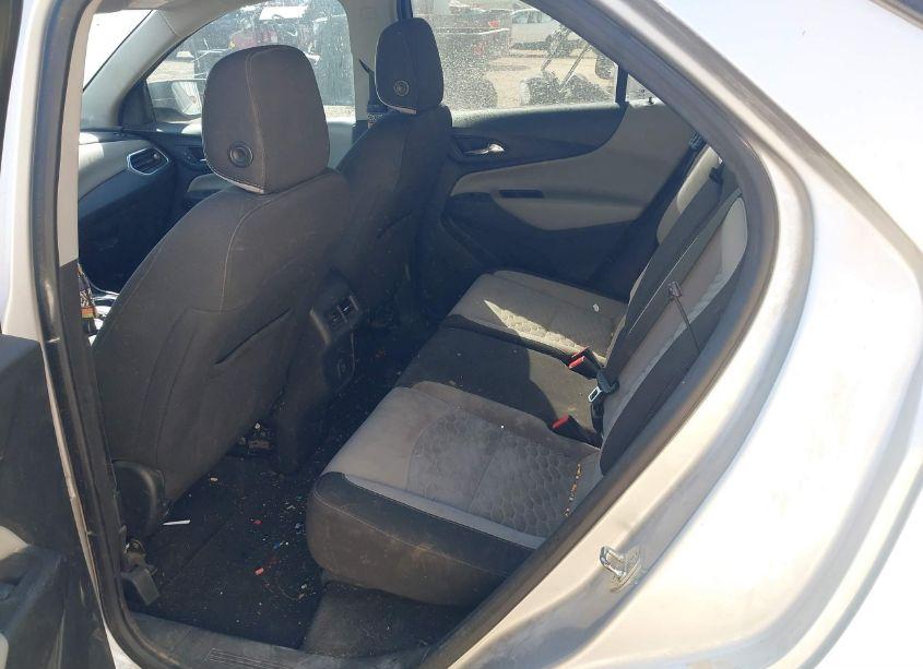 Photo 8 of 2020 Chevrolet Equinox FWD LS (VIN 3GNAXHEV8LS728592)