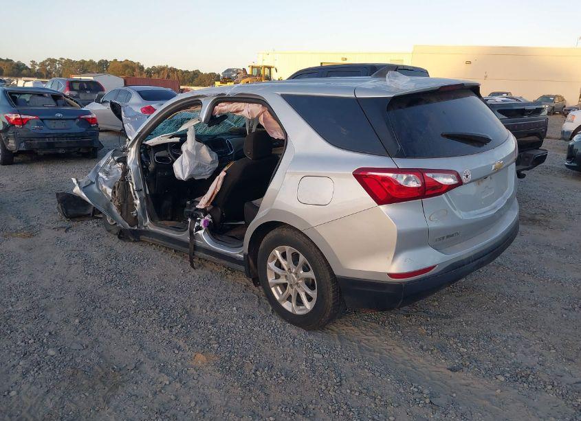 Photo 3 of 2021 Chevrolet Equinox FWD LS (VIN 3GNAXHEV8MS120475)