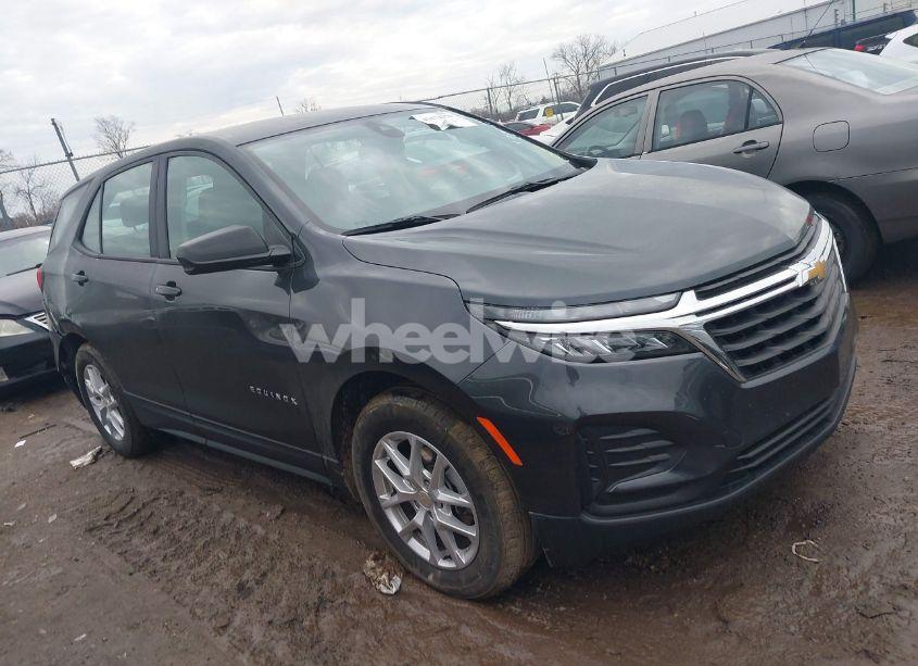 2022 Chevrolet Equinox FWD LS (VIN 3GNAXHEV8NS240987) main photo