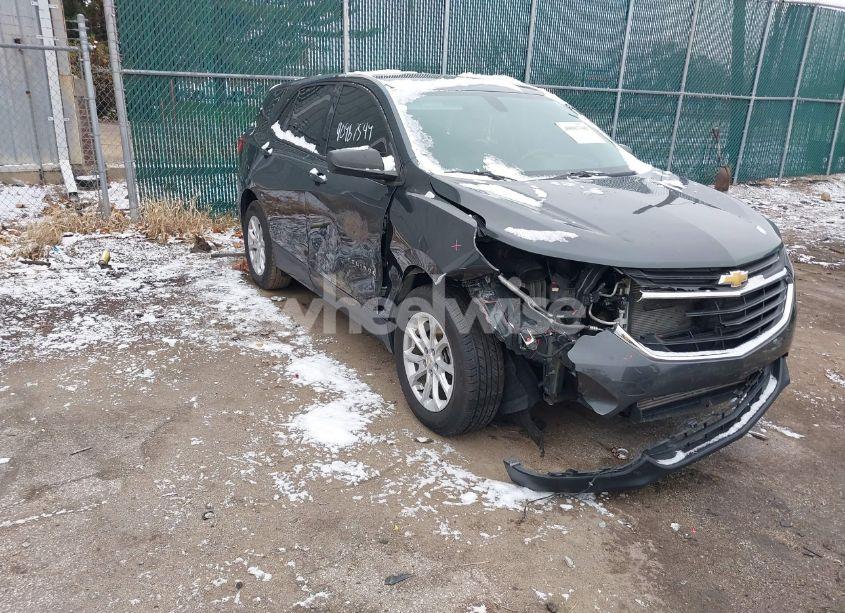 2018 Chevrolet Equinox LS (VIN 3GNAXHEV9JL101813) main photo
