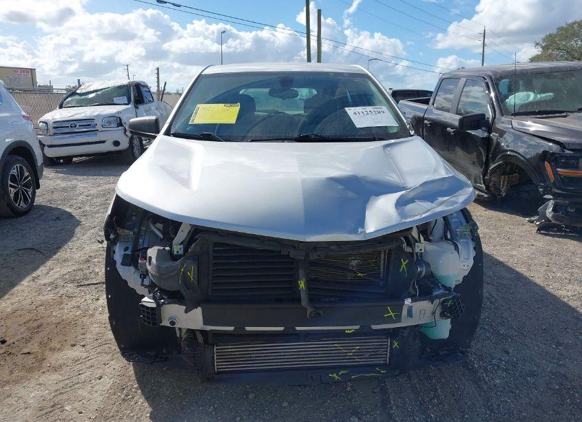 Photo 13 of 2018 Chevrolet Equinox LS (VIN 3GNAXHEV9JL377702)