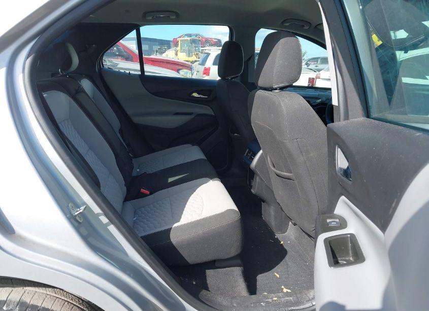 Photo 8 of 2018 Chevrolet Equinox LS (VIN 3GNAXHEV9JL377702)