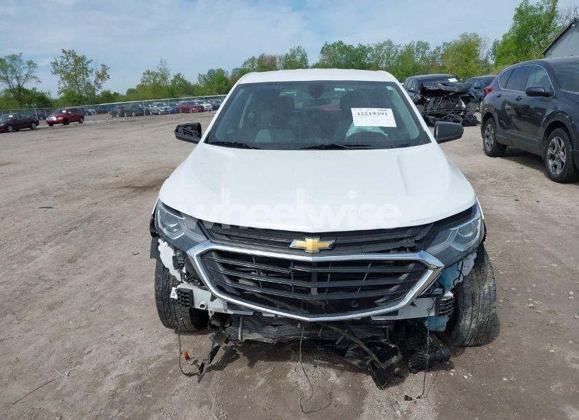Photo 13 of 2018 Chevrolet Equinox LS (VIN 3GNAXHEV9JS617384)