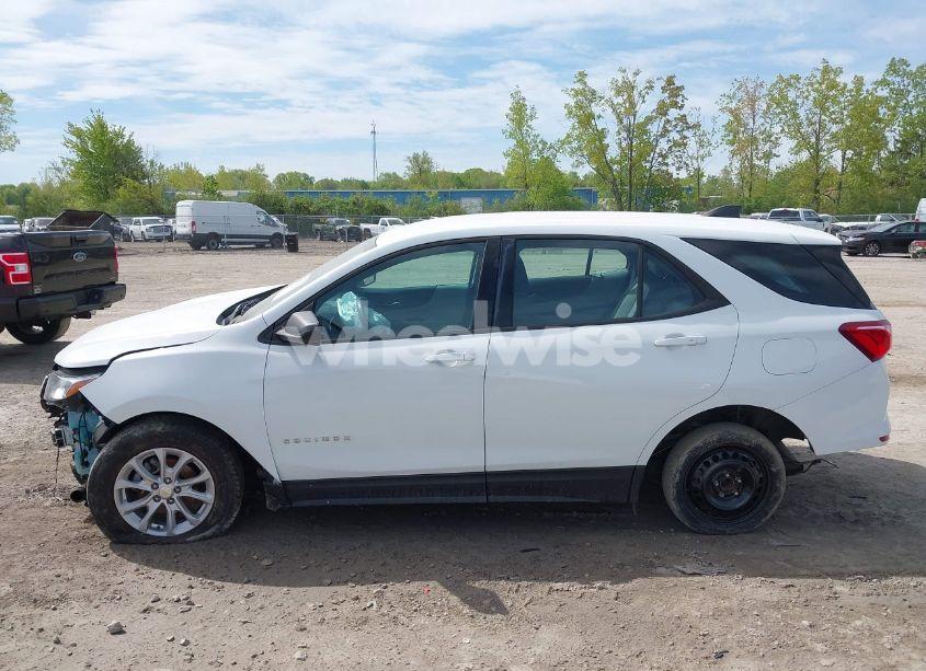 Photo 15 of 2018 Chevrolet Equinox LS (VIN 3GNAXHEV9JS617384)